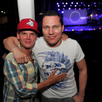 Tiësto rindió homenaje a Avicii durante su presentación en EDC