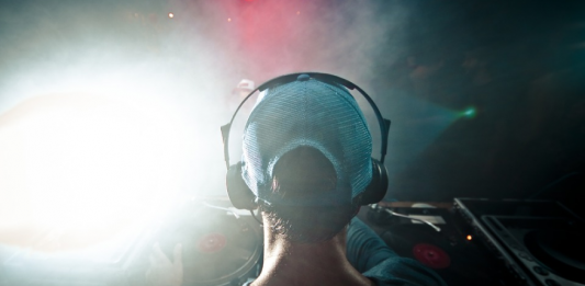 Tips y consejos para evitar pérdida de la audición - DJ